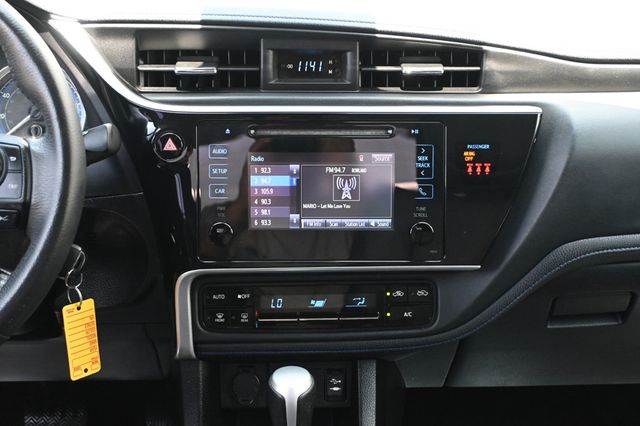 2018 Toyota Corolla SE - 23061872 - 12