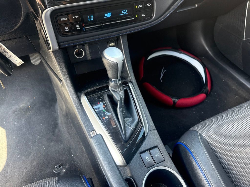 2018 Toyota Corolla SE CVT - 23041780 - 13