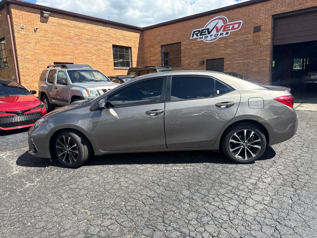 2018 Toyota Corolla SE CVT - 23041780 - 3