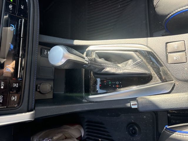 2018 Toyota Corolla SE CVT - 23000744 - 22