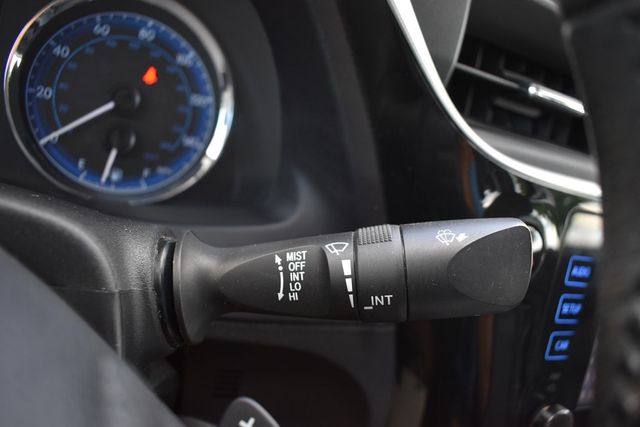 2018 Toyota Corolla SE CVT - 23043945 - 23