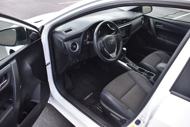 2018 Toyota Corolla SE CVT - 23043945 - 30