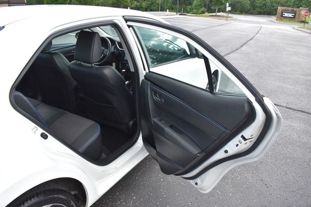 2018 Toyota Corolla SE CVT - 23043945 - 36