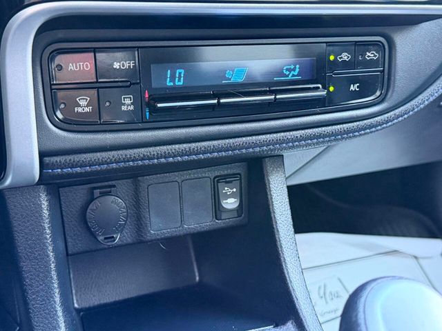 2018 Toyota Corolla SE CVT - 23045960 - 37