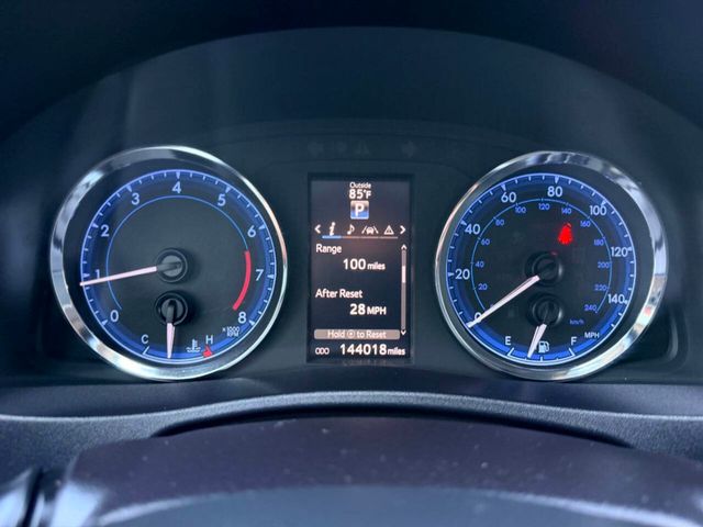 2018 Toyota Corolla SE CVT - 23045960 - 43