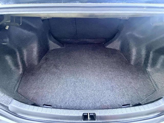 2018 Toyota Corolla SE CVT - 23045960 - 4