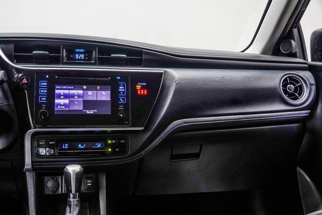 2018 Toyota Corolla SE CVT - 23004407 - 17