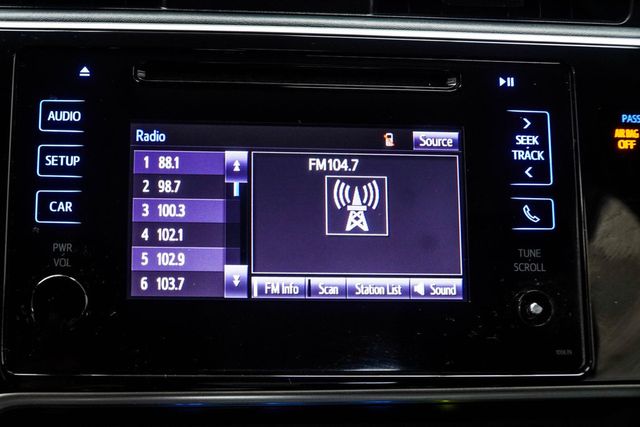 2018 Toyota Corolla SE CVT - 23004407 - 25