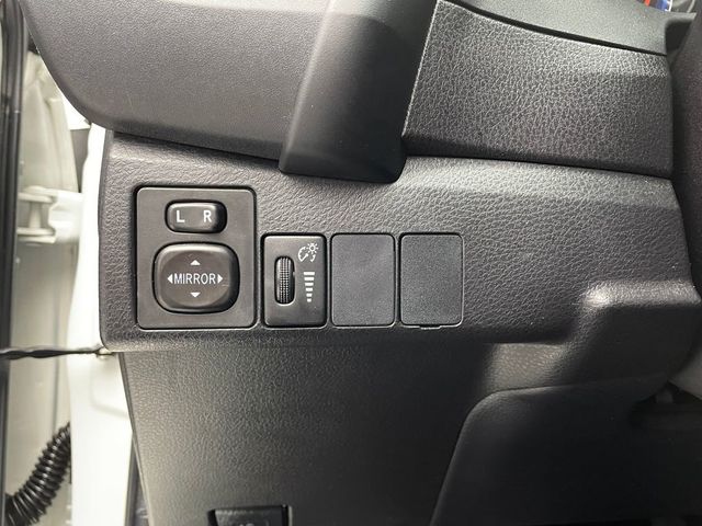 2018 Toyota Corolla SE CVT - 22995946 - 18