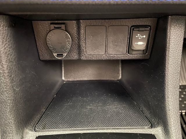2018 Toyota Corolla SE CVT - 22995946 - 25