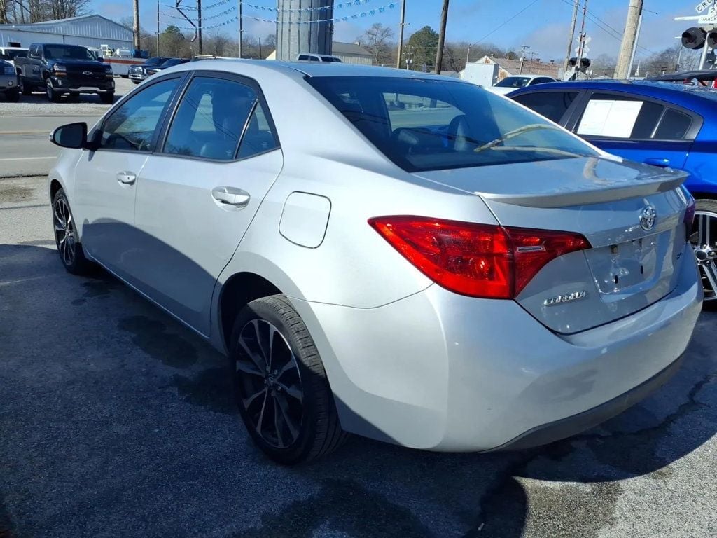 2018 Toyota Corolla SE Sedan 4D - 22989147 - 2
