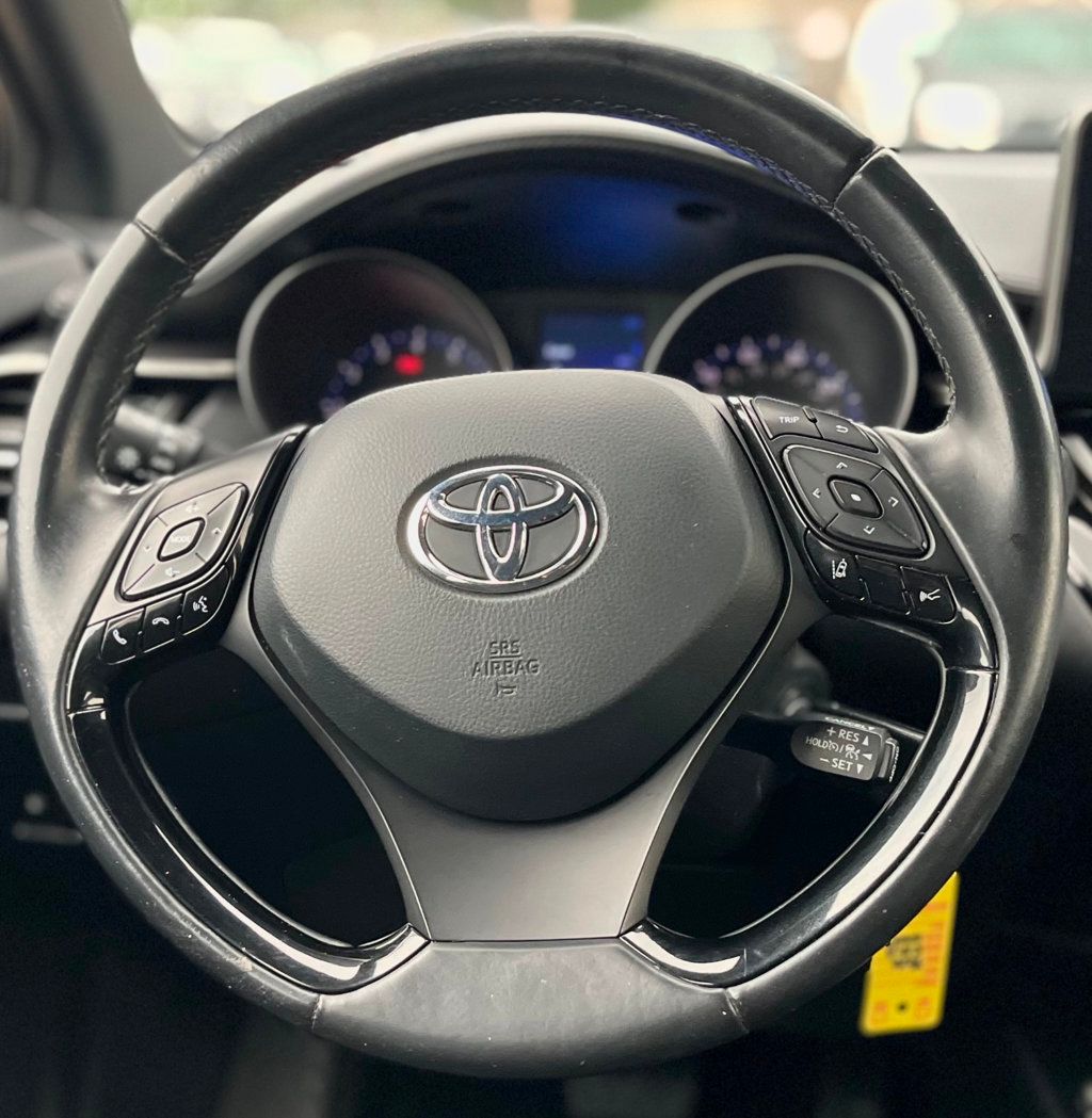 2018 Toyota C-HR XLE - 22392894 - 17
