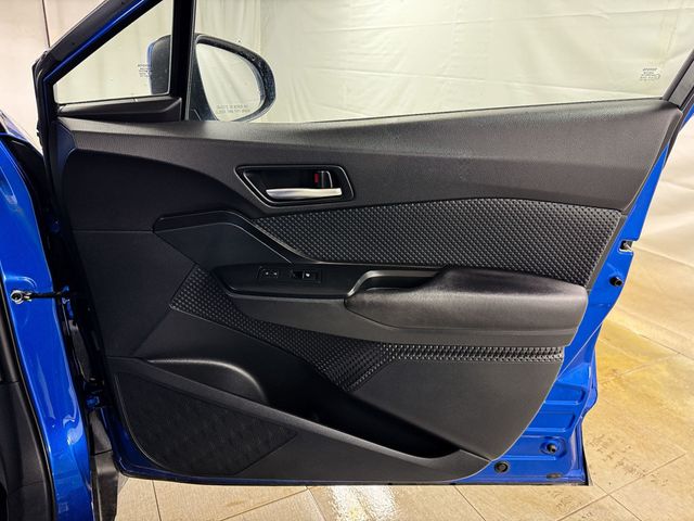 2018 Toyota C-HR XLE - 23011559 - 16