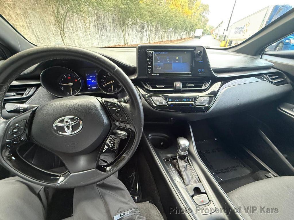 2018 Toyota C-HR XLE FWD - 22943753 - 16