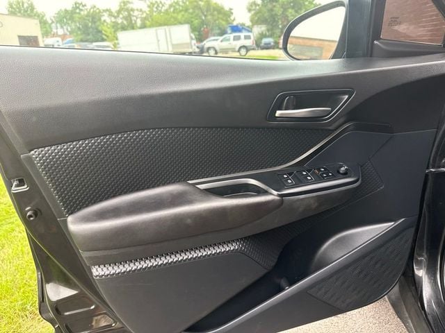 2018 Toyota C-HR XLE FWD - 23066840 - 11
