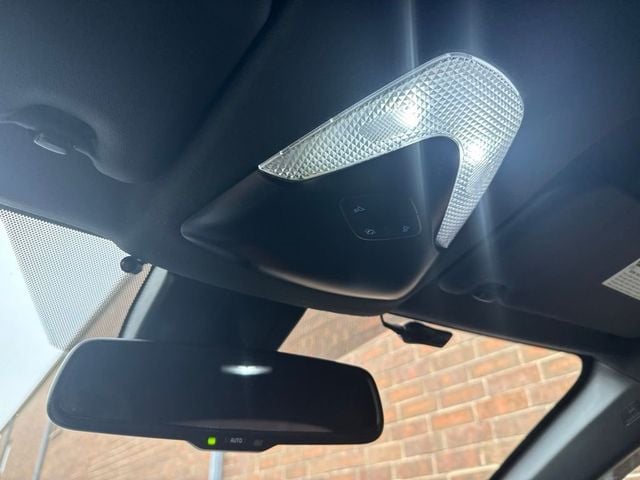 2018 Toyota C-HR XLE FWD - 23066840 - 19