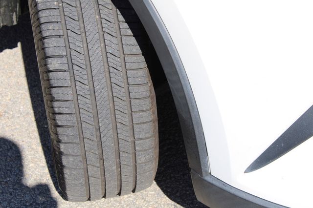 2018 Toyota C-HR XLE FWD - 22997959 - 24