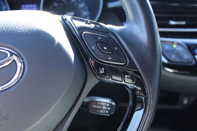 2018 Toyota C-HR XLE FWD - 22997959 - 28