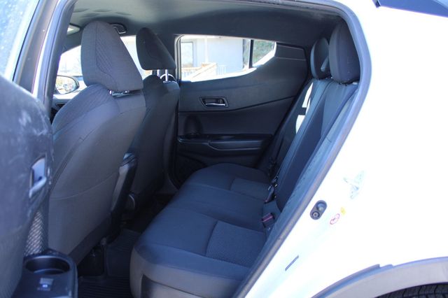 2018 Toyota C-HR XLE FWD - 22997959 - 32