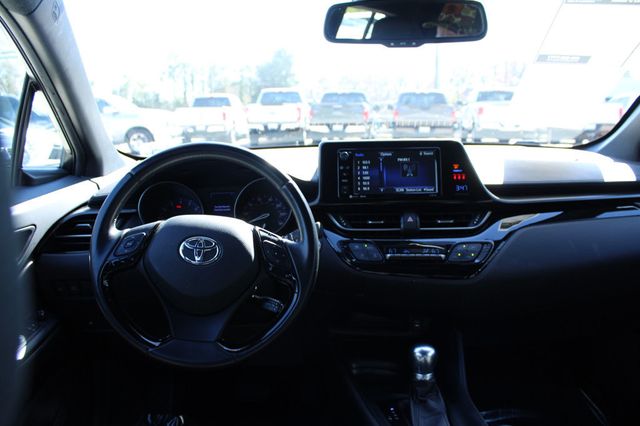 2018 Toyota C-HR XLE FWD - 22997959 - 33