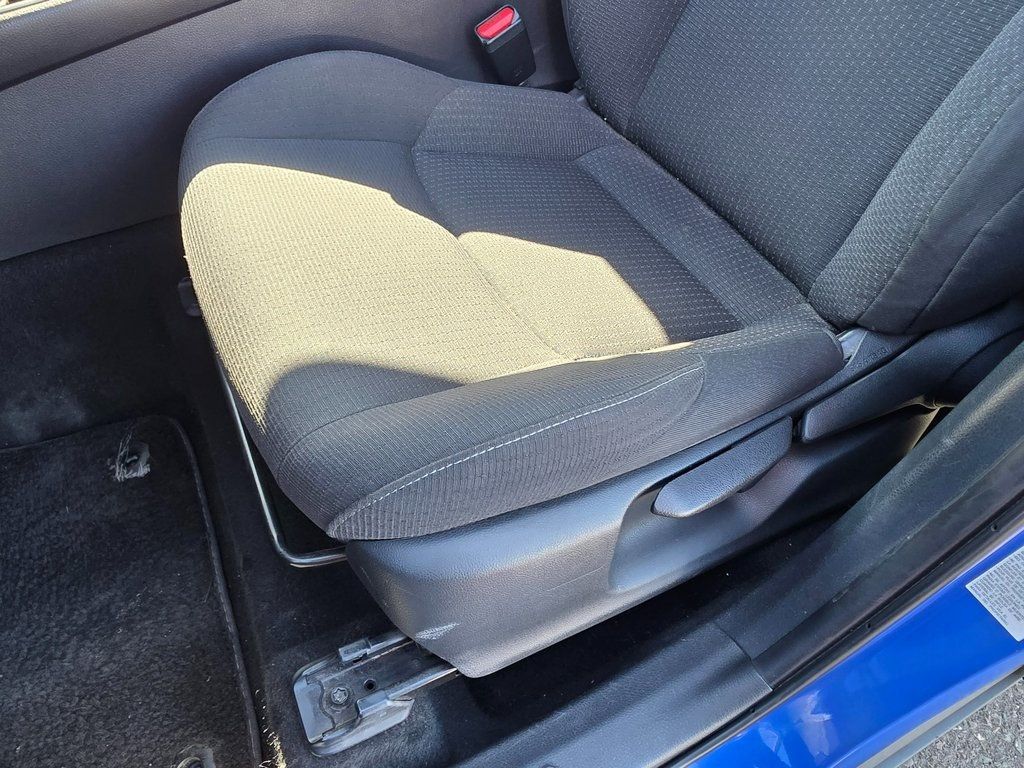 2018 Toyota C-HR XLE FWD - 22938381 - 16