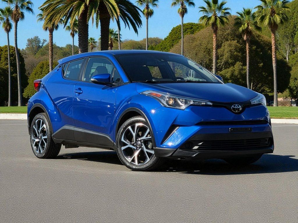 2018 Toyota C-HR XLE FWD - 22938381 - 1