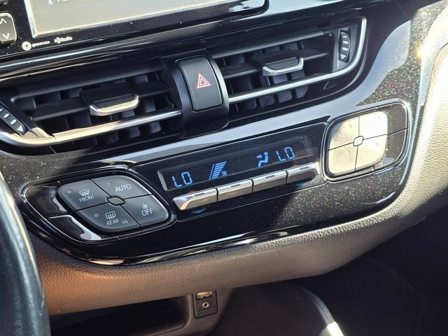 2018 Toyota C-HR XLE FWD - 22938381 - 29