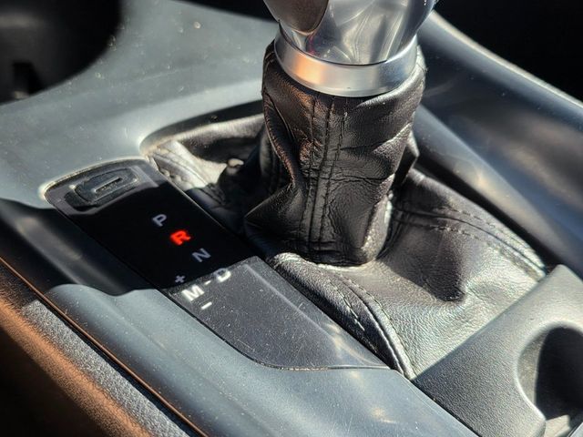 2018 Toyota C-HR XLE FWD - 22938381 - 32