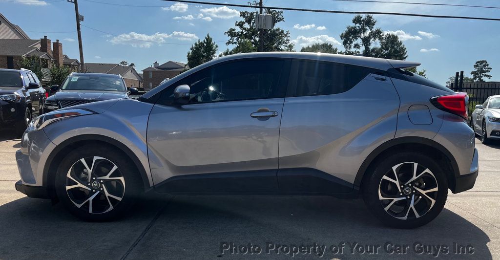 2018 Toyota C-HR XLE FWD - 23070211 - 10