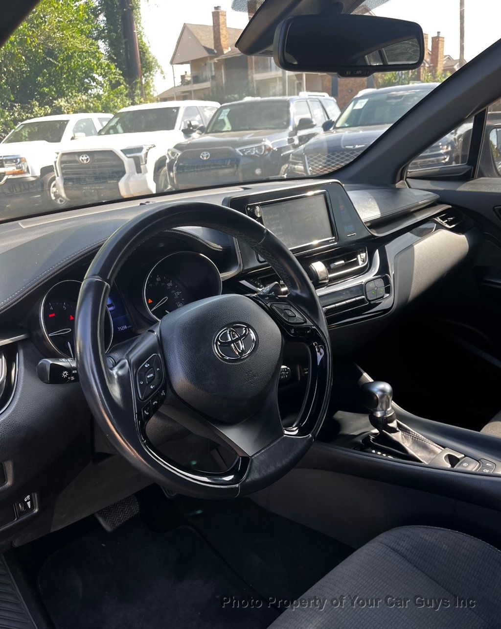 2018 Toyota C-HR XLE FWD - 23070211 - 12