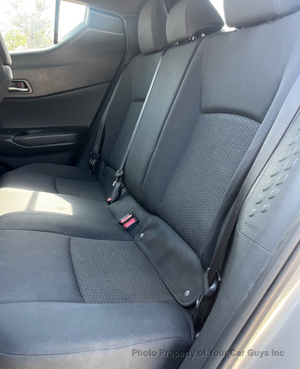 2018 Toyota C-HR XLE FWD - 23070211 - 14