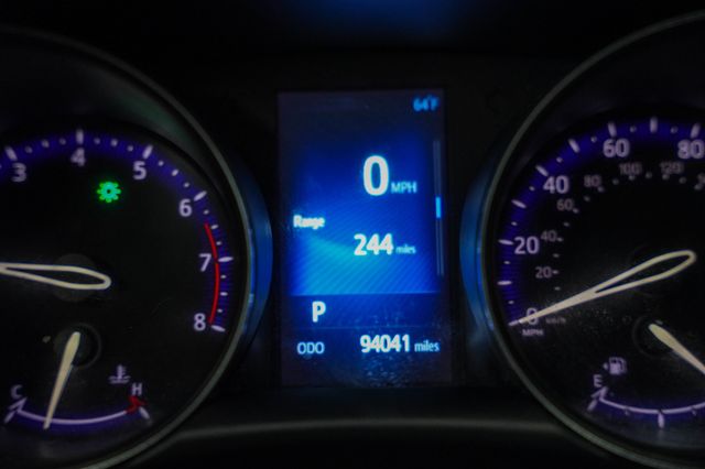 2018 Toyota C-HR XLE FWD - 23084053 - 4
