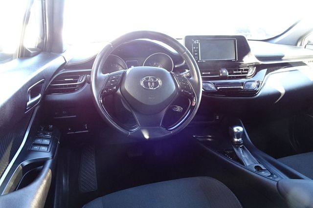 2018 Toyota C-HR XLE FWD - 22929521 - 14