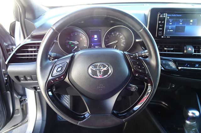 2018 Toyota C-HR XLE FWD - 22929521 - 17