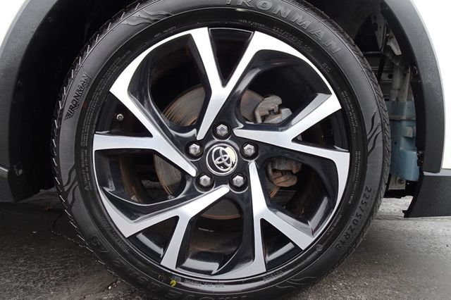 2018 Toyota C-HR XLE FWD - 22949831 - 9