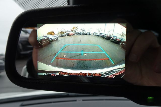 2018 Toyota C-HR XLE FWD - 22949831 - 16