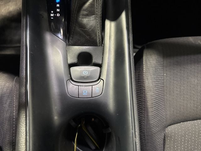 2018 Toyota C-HR XLE Premium FWD - 22981667 - 19