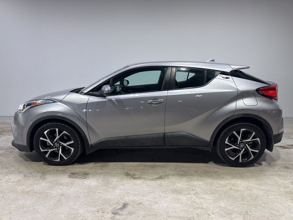 2018 Toyota C-HR XLE Premium FWD - 22981667 - 3
