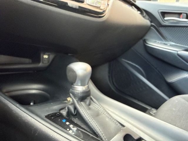 2018 Toyota C-HR XLE Premium FWD - 23081590 - 15