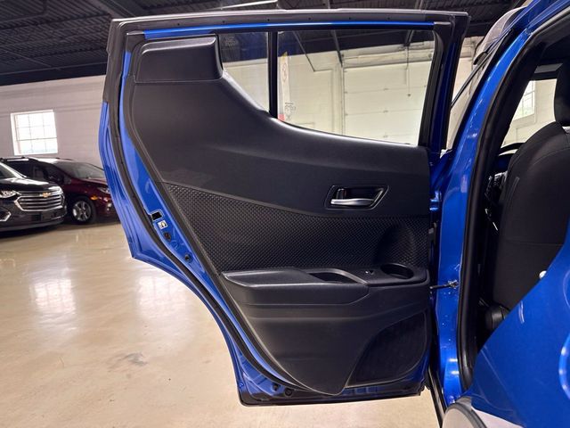 2018 Toyota C-HR XLE Premium FWD - 23081590 - 21