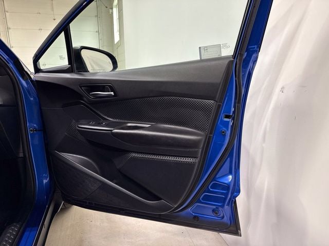 2018 Toyota C-HR XLE Premium FWD - 23081590 - 26