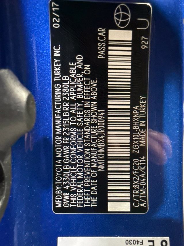 2018 Toyota C-HR XLE Premium FWD - 23081590 - 28