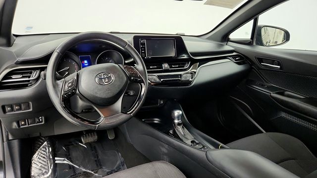 2018 Toyota C-HR XLE Premium FWD - 22942598 - 11