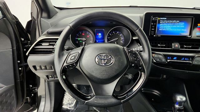 2018 Toyota C-HR XLE Premium FWD - 22942598 - 12
