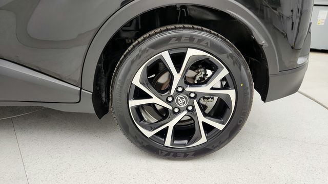 2018 Toyota C-HR XLE Premium FWD - 22942598 - 8