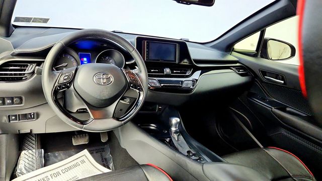 2018 Toyota C-HR XLE Premium FWD - 23034684 - 11
