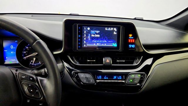 2018 Toyota C-HR XLE Premium FWD - 23034684 - 15