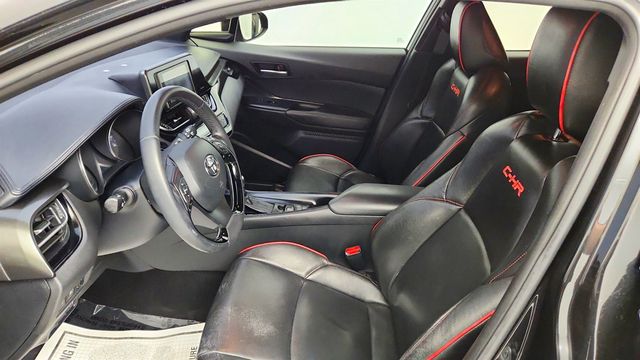 2018 Toyota C-HR XLE Premium FWD - 23034684 - 17