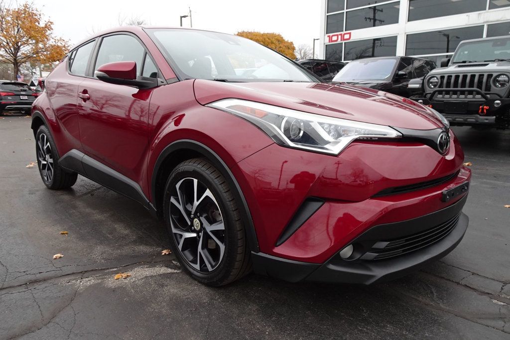 2018 Toyota C-HR XLE Premium photo 2