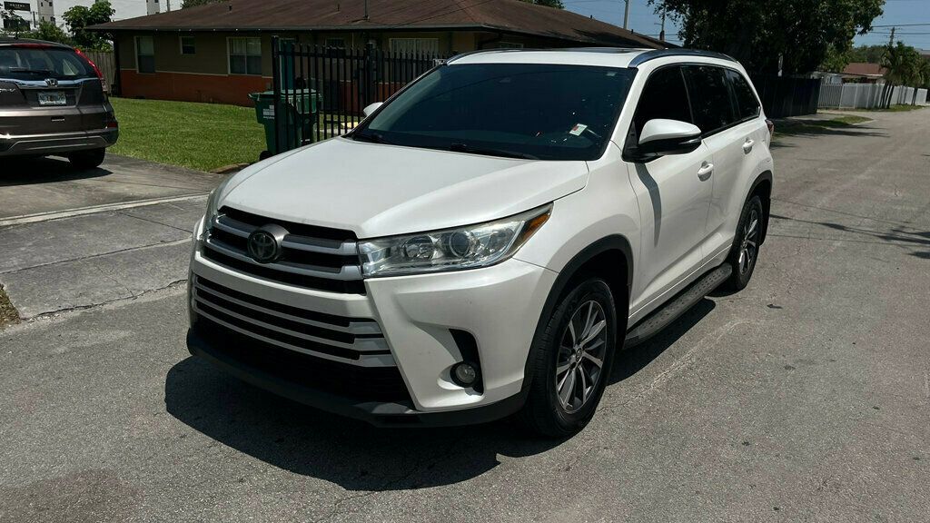 2018 Toyota Highlander - 22854102 - 0